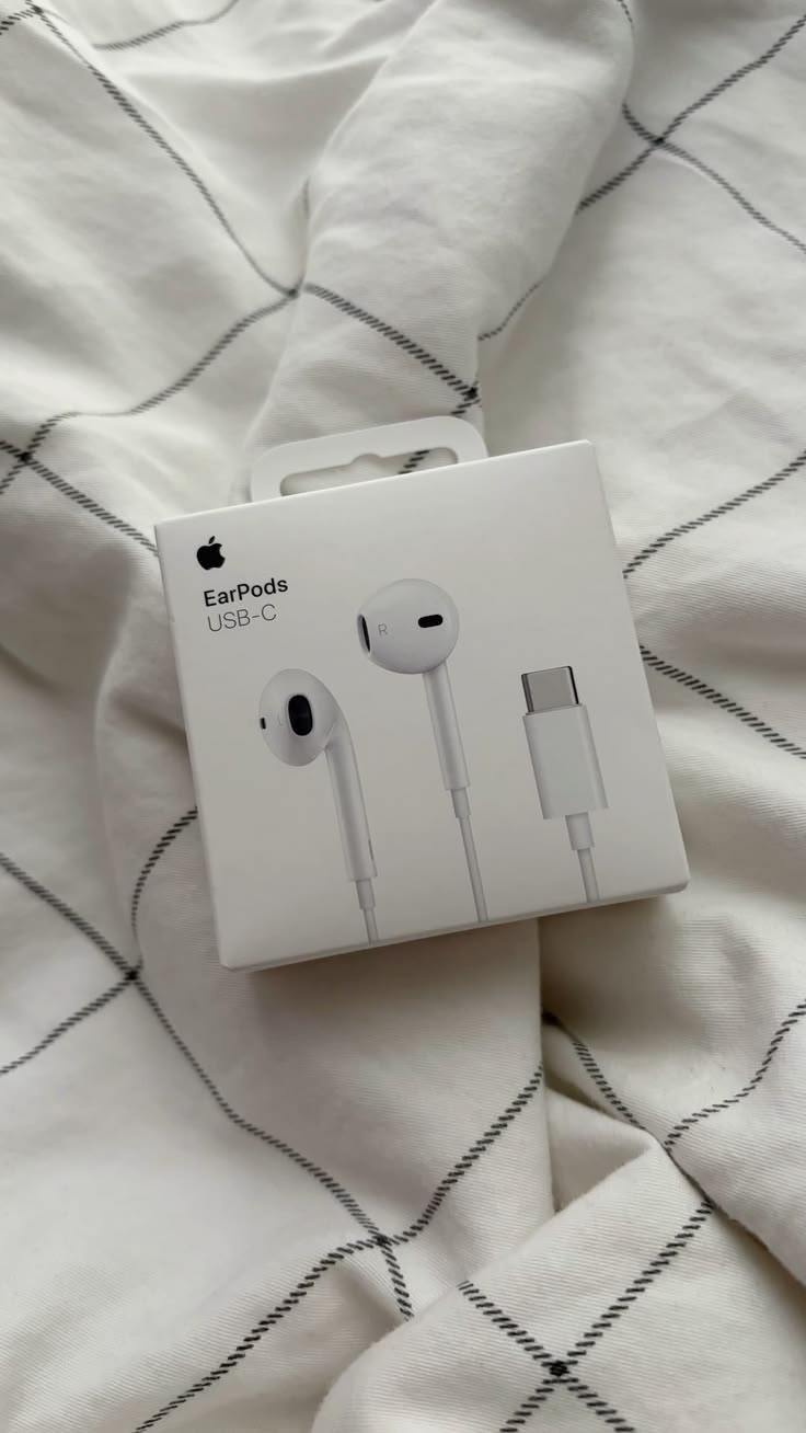 Apple wired headphones